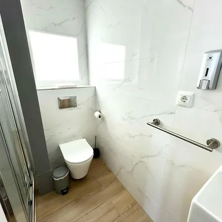 Apartment Velazquez Aeropuerto C Malaga
